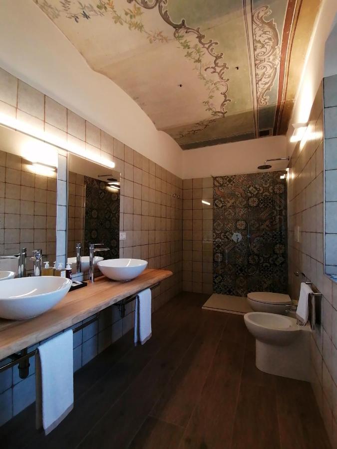 Le Cornici - Cascina Di Charme Hotel Diano dʼAlba Екстериор снимка