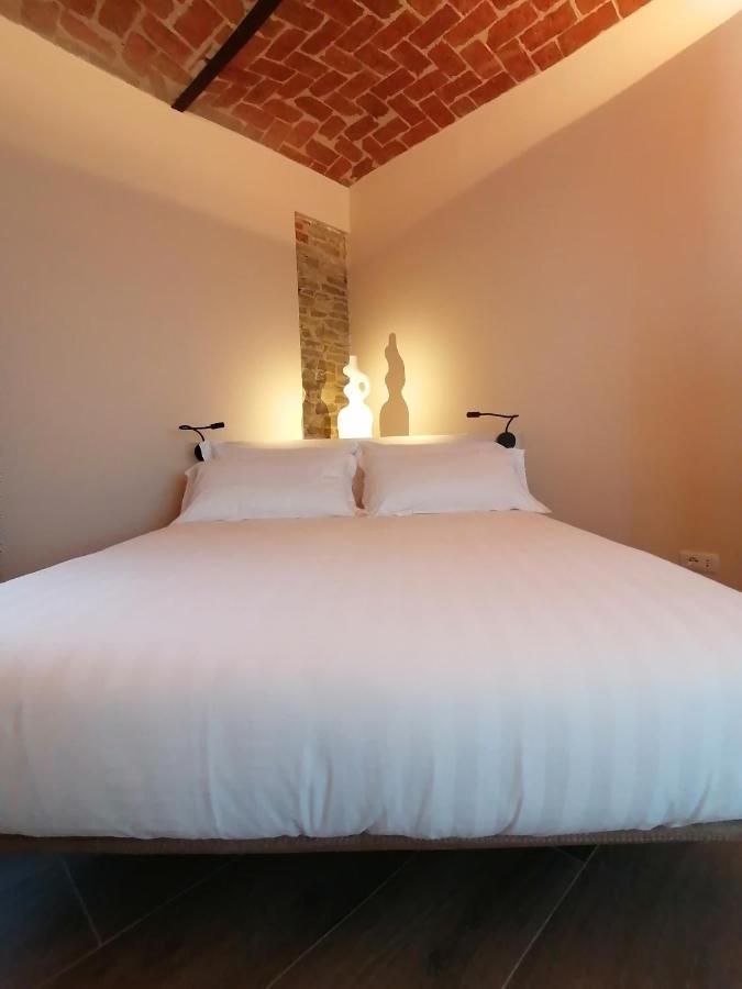Le Cornici - Cascina Di Charme Hotel Diano dʼAlba Екстериор снимка